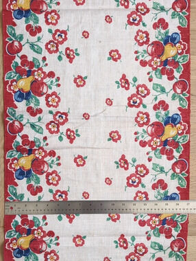 Vintage English Linen Floral Kitchen Textile in Red & Cream 10 Yards X 17 Inches